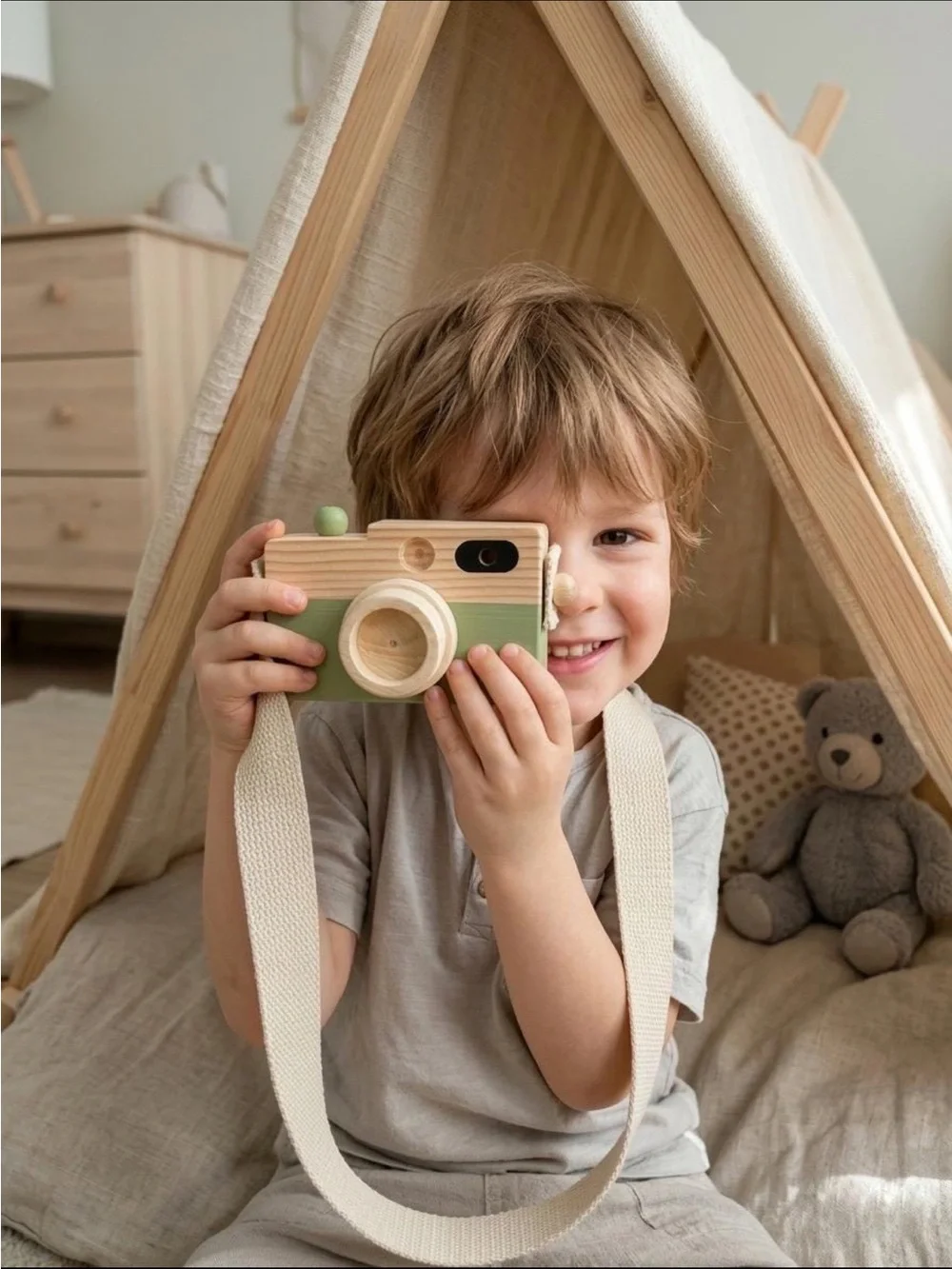 HEARTH & HAND With Magnolia Wooden Toy Camera Photography Pretend